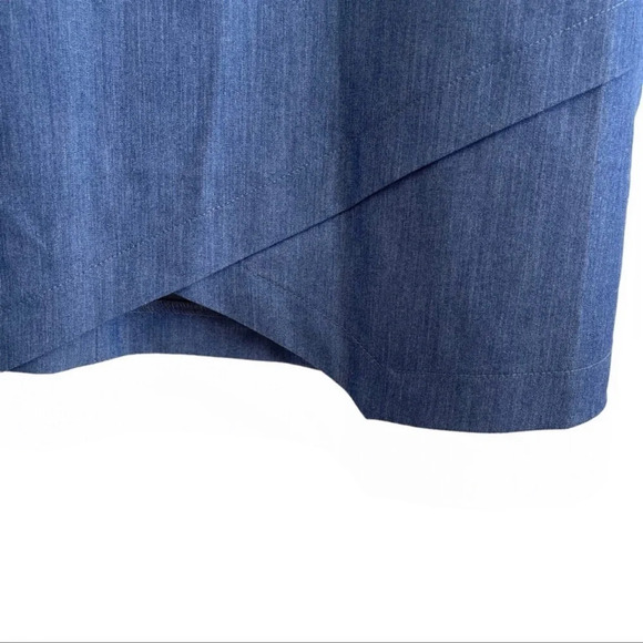 BCBGMaxZaria Mini Skirt Size 8 - Picture 2 of 4